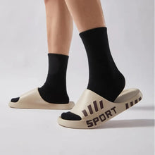 Load image into Gallery viewer, best beach sandals for men