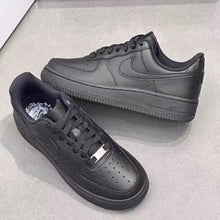 Load image into Gallery viewer, comfortable everyday sneakers