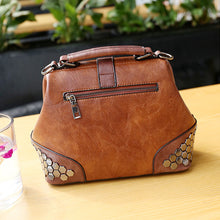 Load image into Gallery viewer, rivet chain handbag crossbody
