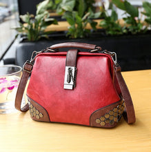 Load image into Gallery viewer, small structured handbag women