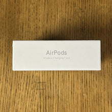 Load image into Gallery viewer, Apple Bluetooth Earbuds AirPods 2
