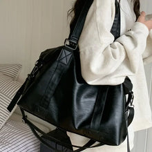 Load image into Gallery viewer, Black bag
