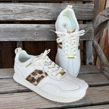 Load image into Gallery viewer, Leopard Ranch Runner | Ariat Womens
