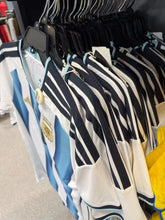 Load image into Gallery viewer, Lionel Messi jersey Argentina
