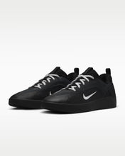 Load image into Gallery viewer, Nike SB Zoom Nyjah 4 Black White Athletic Skate Sneakers FQ1273-002 New in Box
