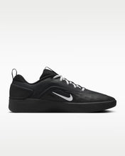 Load image into Gallery viewer, Nike SB Zoom Nyjah 4 Black White Men's Skateboarding Shoes FQ1273-002 Premium
