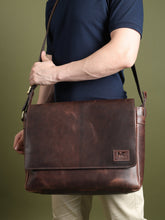 Load image into Gallery viewer, Padded Laptop Compartment Bag
