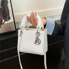 Load image into Gallery viewer, White handbag
