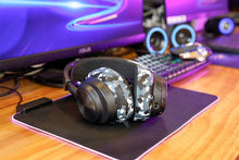 Load image into Gallery viewer, Arctis Nova Pro Wireless, Nova Elite &amp; Nova Pro Omni Earpads - WC FreeZe Cooling Gel
