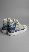 Load image into Gallery viewer, Men’s Japanese Cat Waves Shoes
