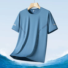 Load image into Gallery viewer, men's lightweight tee machine washable

