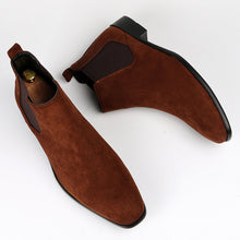 Load image into Gallery viewer, mens elastic side panel chelsea boots shop
