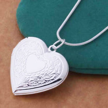 Load image into Gallery viewer, photo pendant necklace
