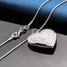 Load image into Gallery viewer, picture locket necklace women
